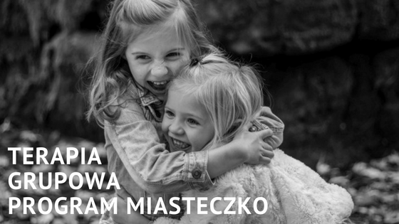 Szkolenie-terapia-grupowa-dzieci-program-Miasteczko-2017-B&W
